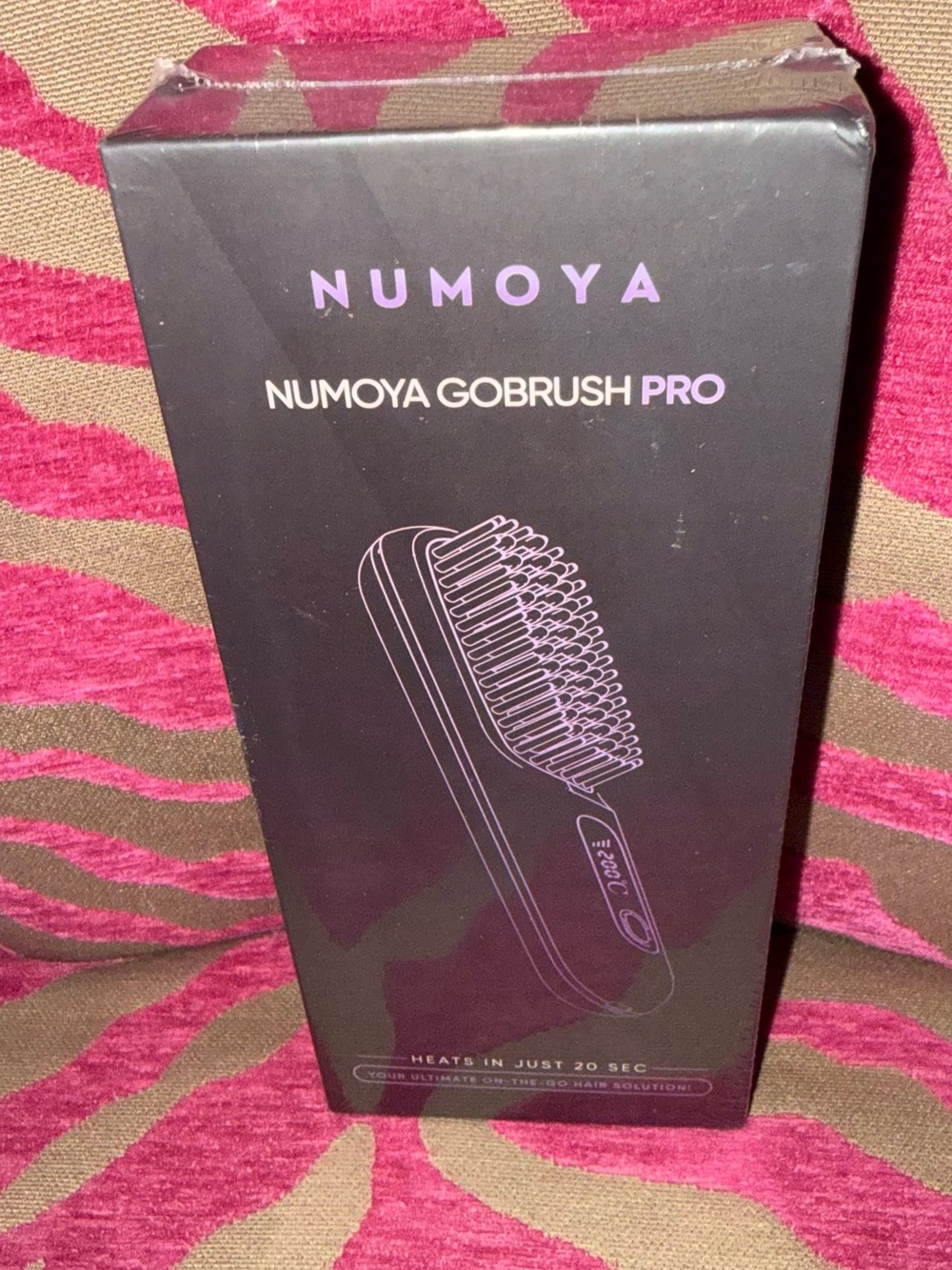 GoBrush Pro Heated Straightening Brush — Black